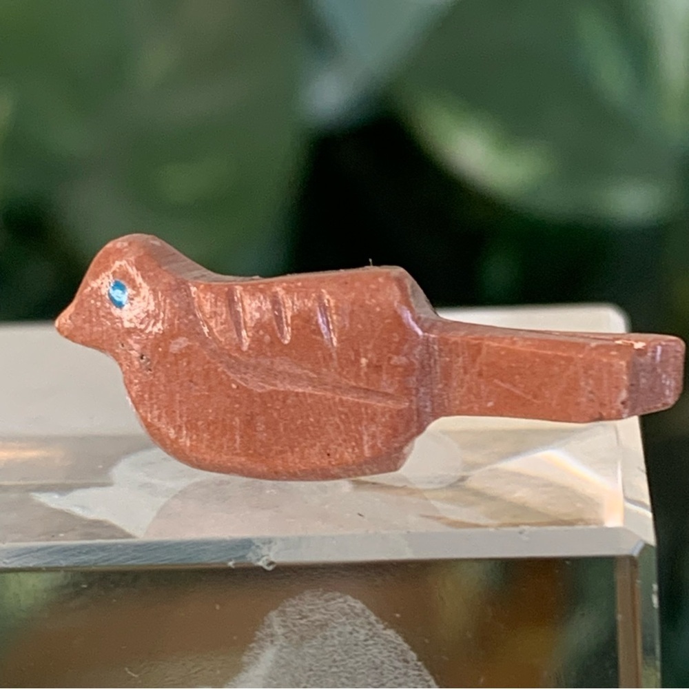 Zuni Style Bird Fetish Bead Drilled Pink Stone Native American Animal Carving 1" - Picture 2 of 13